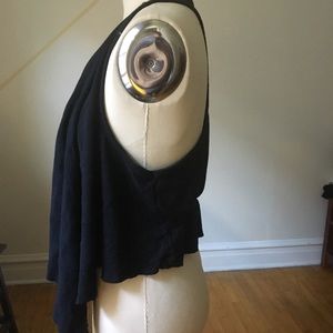 GEF Francs BLACK SLEEVELESS SHRUG